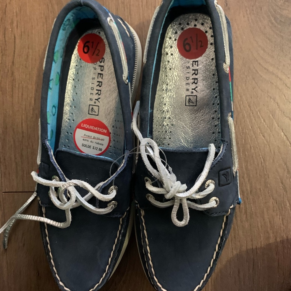 Women’s sperrys topsider boat shoes
